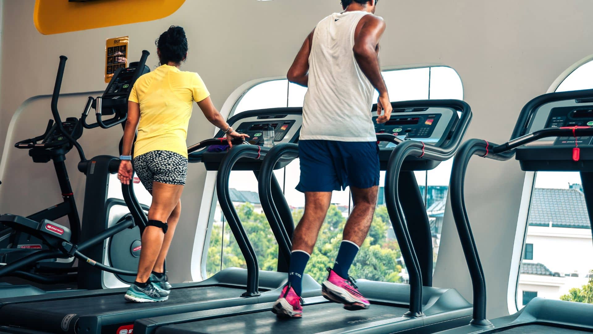 How to Avoid Gym Injuries: 10 Tips for a Safe and Effective Workout